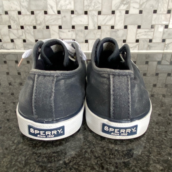 Sperry Navy and White casual sneakers - size 7 - Picture 5 of 8